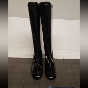 NWT Delicious Women's Black Patent Leather Bramble Boots. Size 5.5